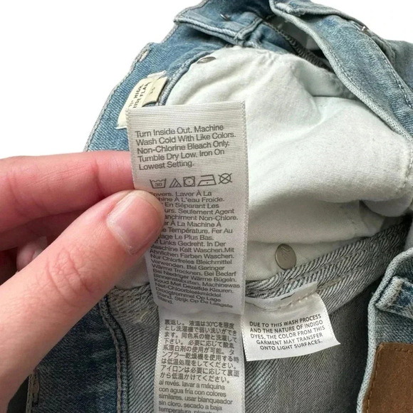 NWT Madewell 11" High-Rise Flare Jeans in Eversfield Wash: Knee-Rip Edition - Picture 9 of 16